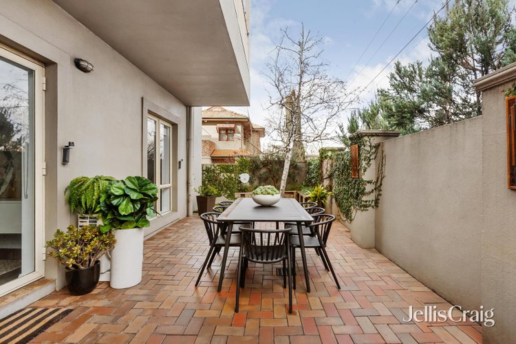 1 219-227 Auburn Road Hawthorn 3122