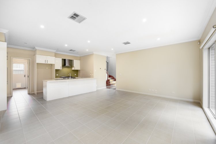 1/22 Finch Street Notting Hill 3168
