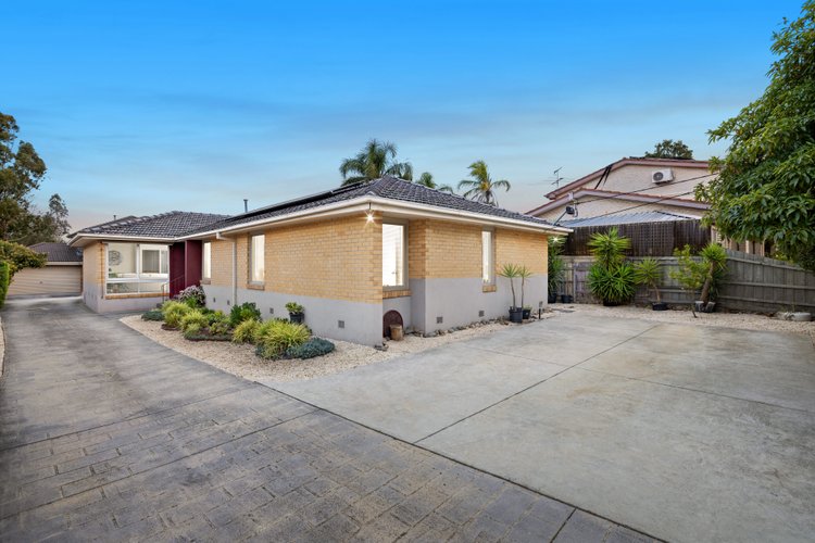 1 22 Panorama Drive Forest Hill 3131