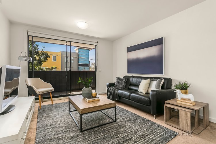 1/225 Buckley Street Essendon 3040
