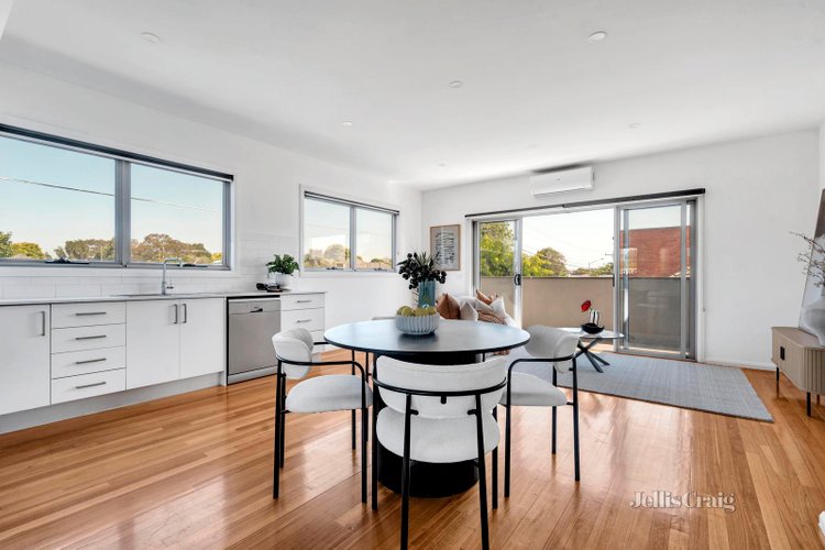 1 232 Sussex Street Pascoe Vale 3044