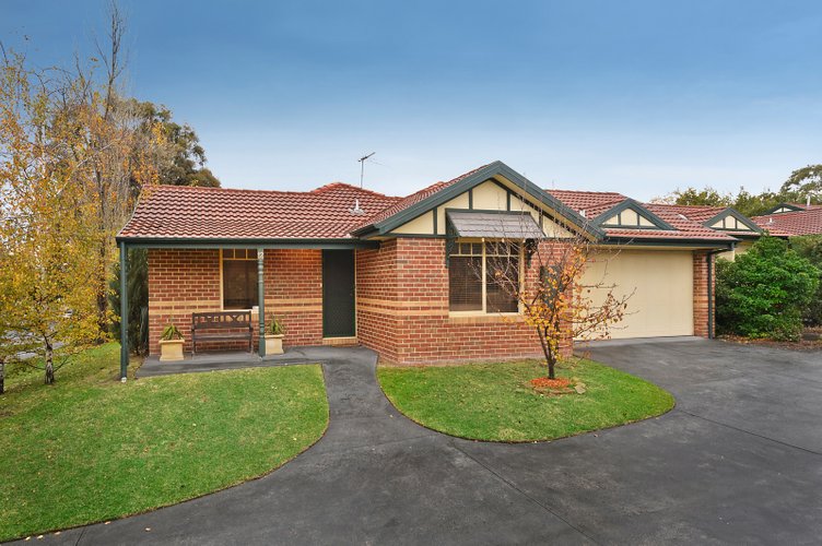 12/33 McIntyre Street Burwood 3125