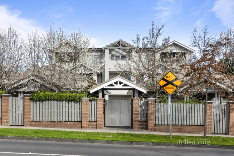 12 350 Mont Albert Road Mont Albert 3127