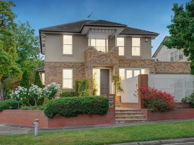 1 24 Dickens Street Glen Iris 3146