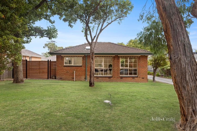 1 24 Luckie Street Nunawading 3131