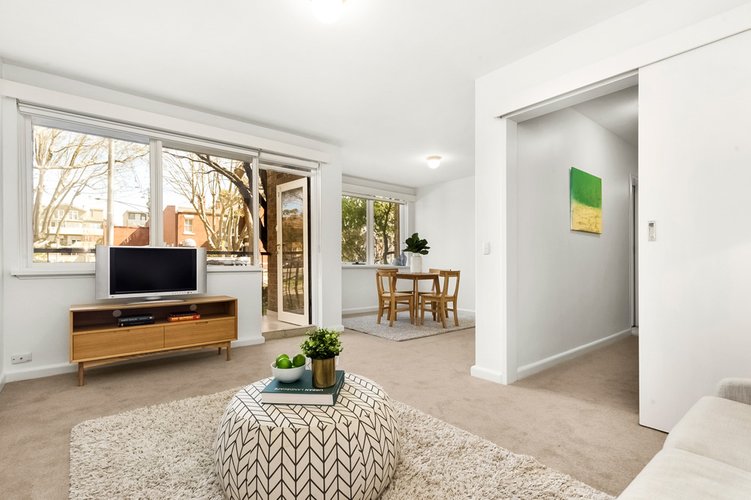 1 24 Park Street St Kilda West 3182