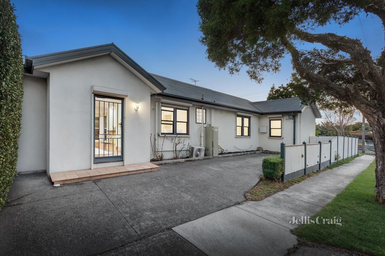 124 Station Street Burwood 3125