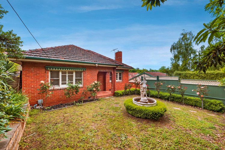 1 240 Elgar Road Box Hill South 3128