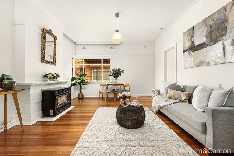 12 49 Acland Street St Kilda 3182