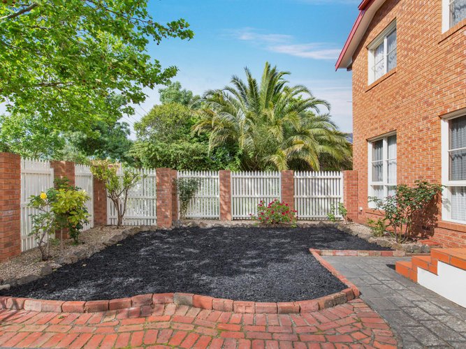 1 25 Fisher Street Malvern East 3145