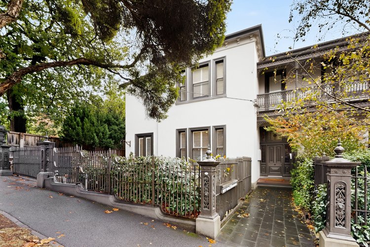 1/25 Isabella Grove Hawthorn 3122