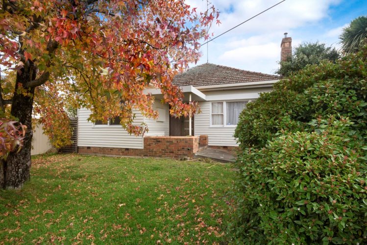 125 Lexton Street Lake Wendouree 3350