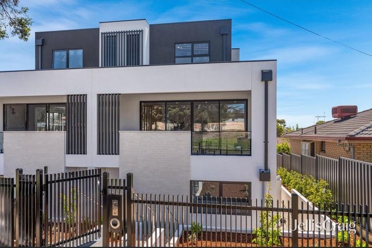 1/251 Burwood Highway Burwood East 3151