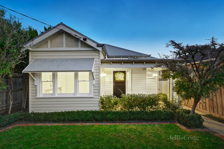 126 Mckinnon Road Mckinnon 3204