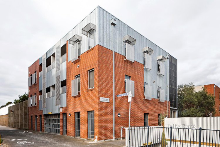 12 6 Pottery Court Brunswick 3056