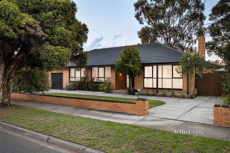 126 The Fairway Kingsbury 3083