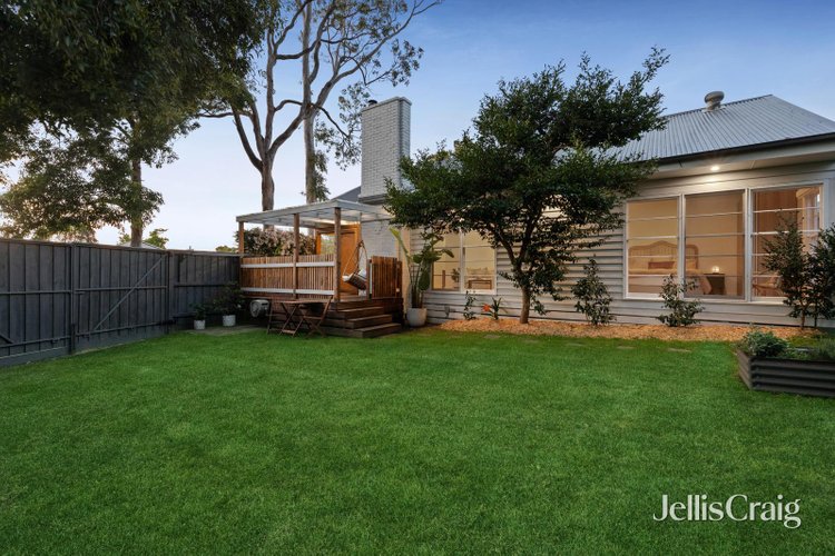 1 27 Eastfield Road Ringwood East 3135