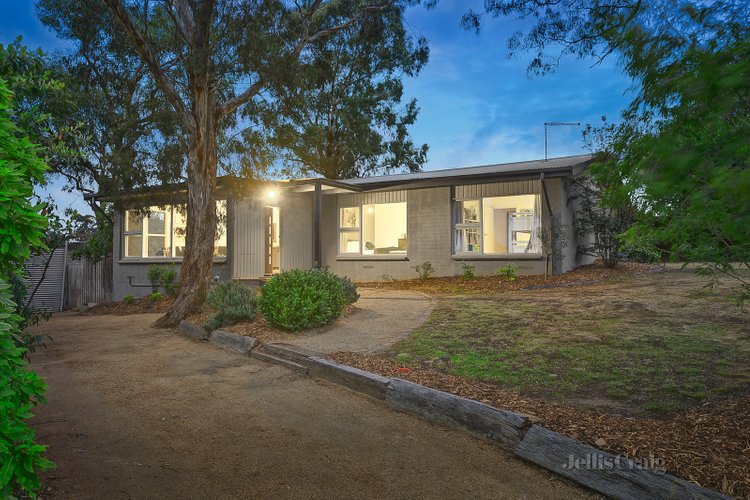 127 Napoleon Street Eltham 3095