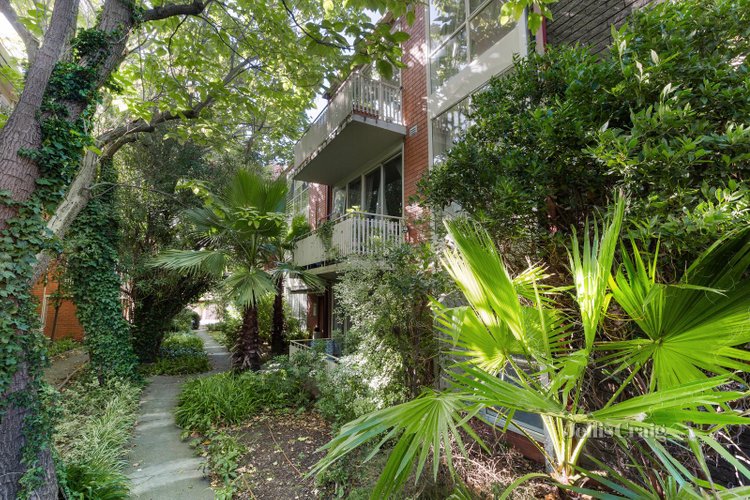 1 272 Williams Road Toorak 3142