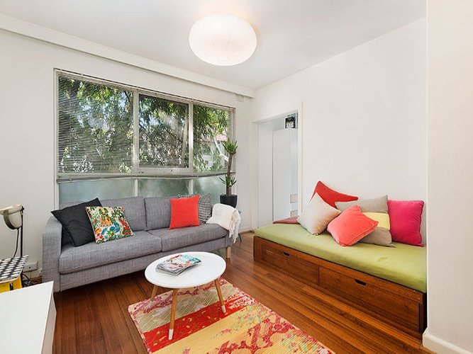 1 28 Docker Street Elwood 3184