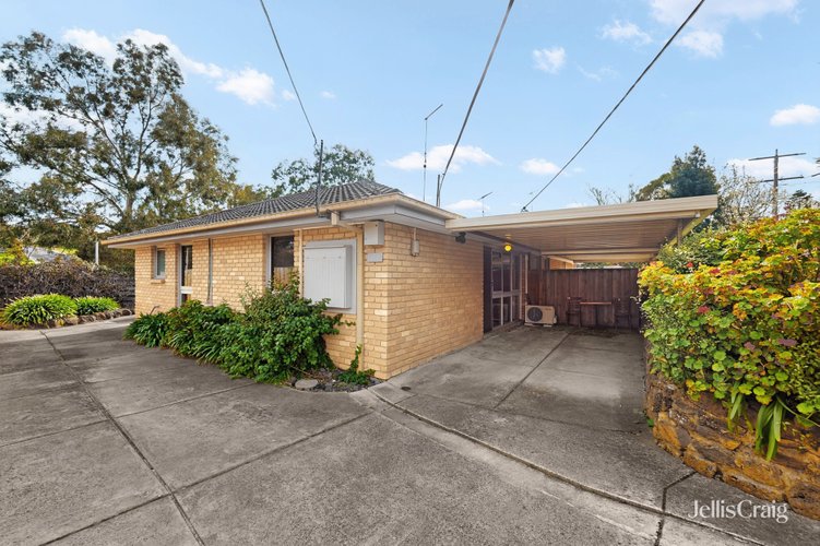 1/298 Parer Road  Airport West 3042