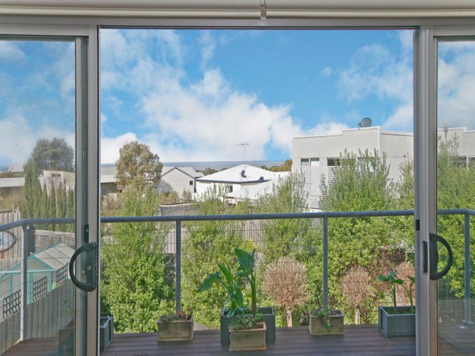 12A Empire Court, Torquay