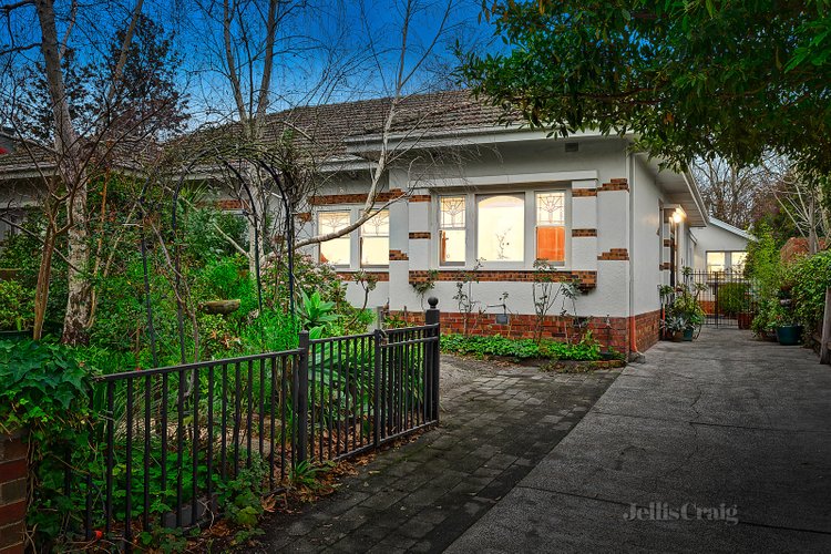 12A Robinson Road Surrey Hills 3127