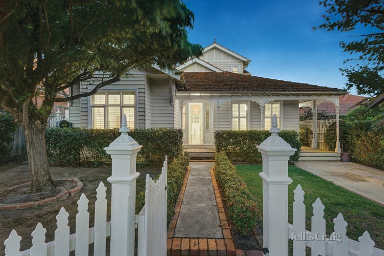 13 Albert Street Surrey Hills 3127