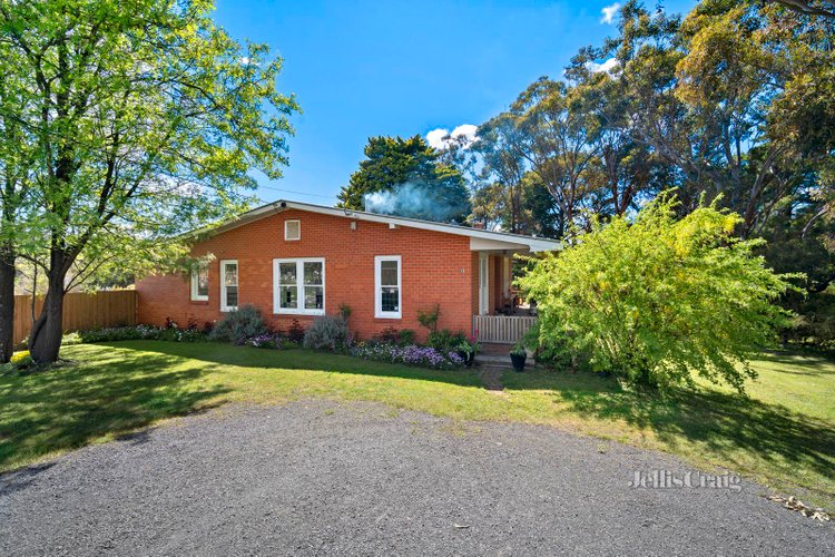 13 Arapiles Street Nerrina 3350