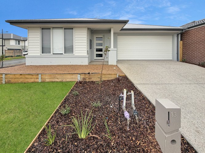 13 Ashfield Drive Charlemont 3217