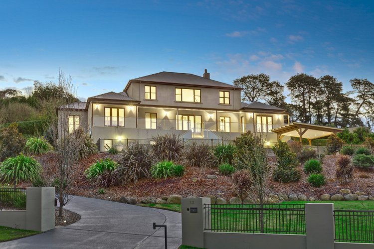 13 Barooga Drive Wonga Park 3115