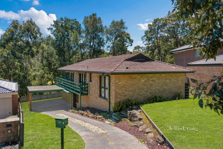 13 Bellbird Crescent Vermont 3133