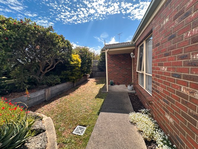 1/3 Carbery Court Grovedale 3216