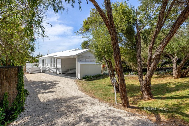 13 Carslake Avenue Blairgowrie 3942