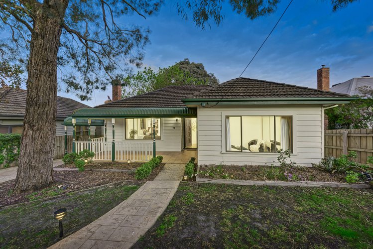 13 Charles Street Nunawading 3131