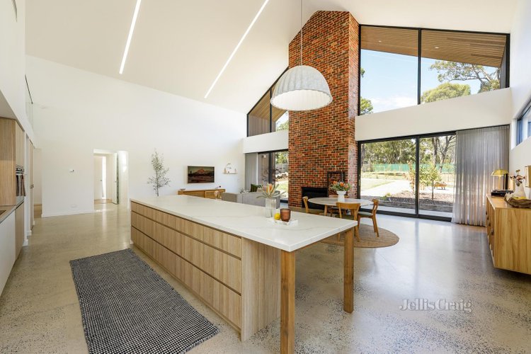 13 Clover Tree Circuit Woodend 3442