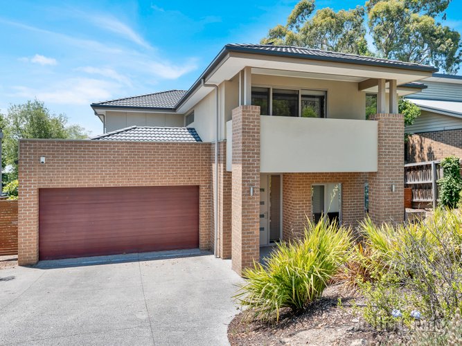 13 Crestwood Avenue Macleod 3085
