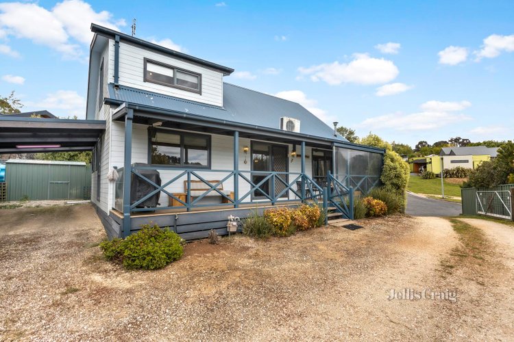 1 3 Elsbeth Court Daylesford 3460