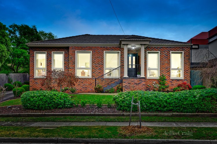 1/3 Evans Street Chadstone 3148