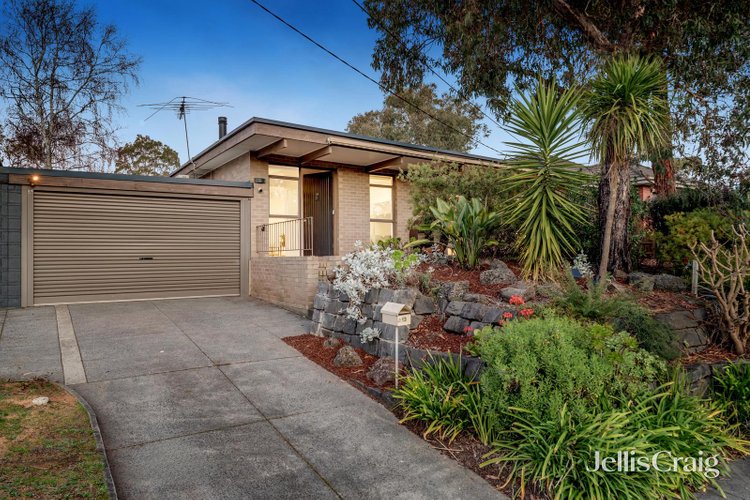 13 Forest Road Forest Hill 3131