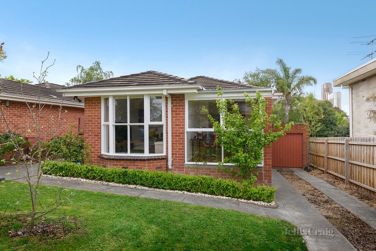1/3 Gawler Court Mont Albert 3127