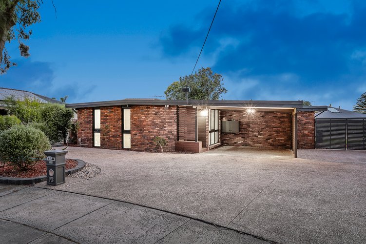 13 Gregory Crescent Mulgrave 3170