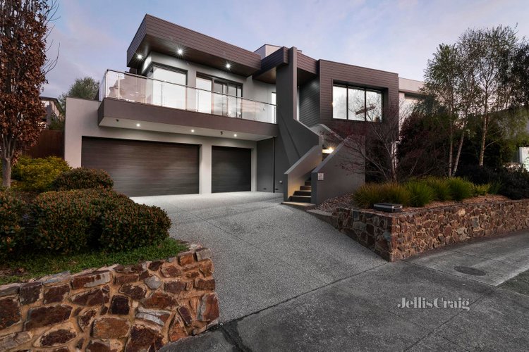 13 Hillhouse Crescent Bundoora 3083