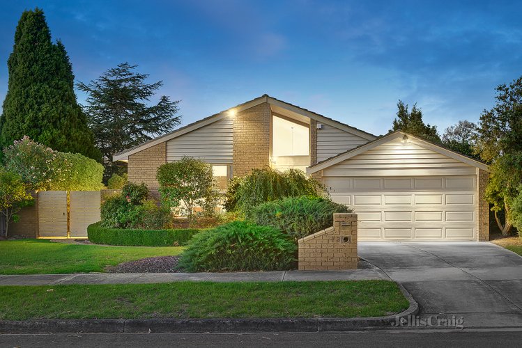 13 Inglewood Close Doncaster East 3109