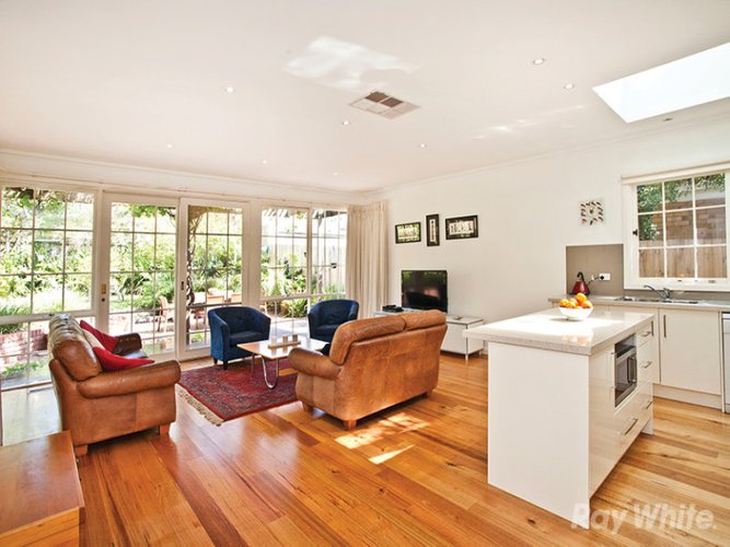 13 Inverell Avenue Mount Waverley 3149