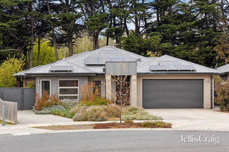 13 Jones Court Woodend 3442