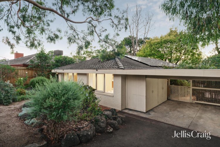 13 Kanandah Court Research 3095