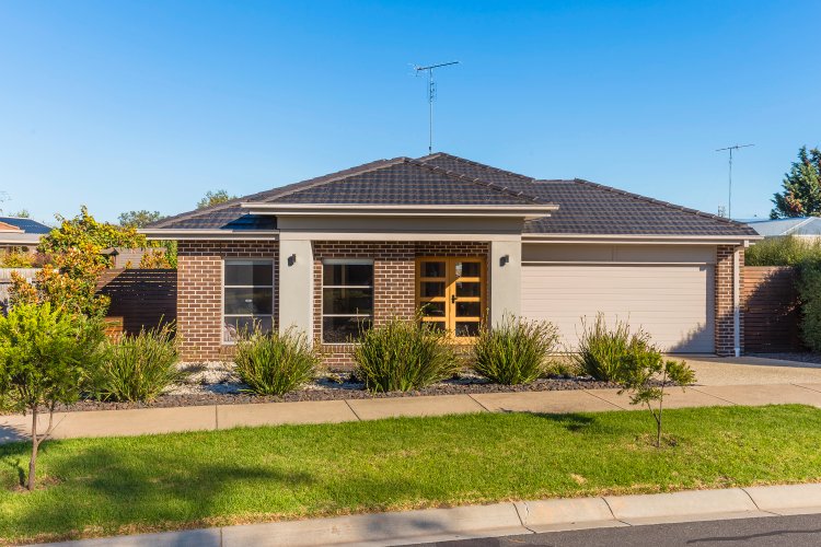 13 Kylemore Court, Leopold