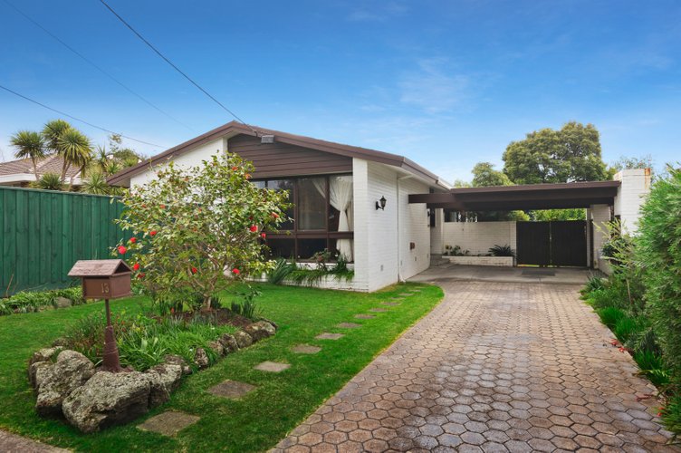13 Larch Crescent Mount Waverley 3149