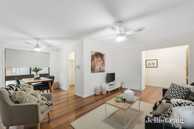13 Malcolm Court Croydon North 3136